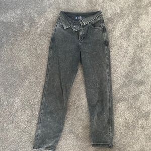 Hollister Mom Jeans